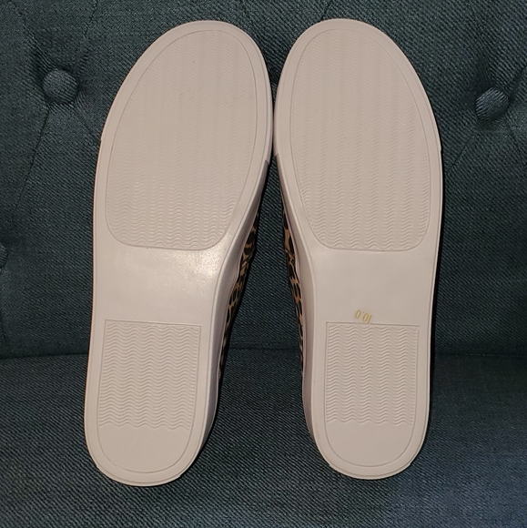 NWOB STEVE MADDEN SAFARI LEOPARD SNEAKERS - Picture 7 of 8